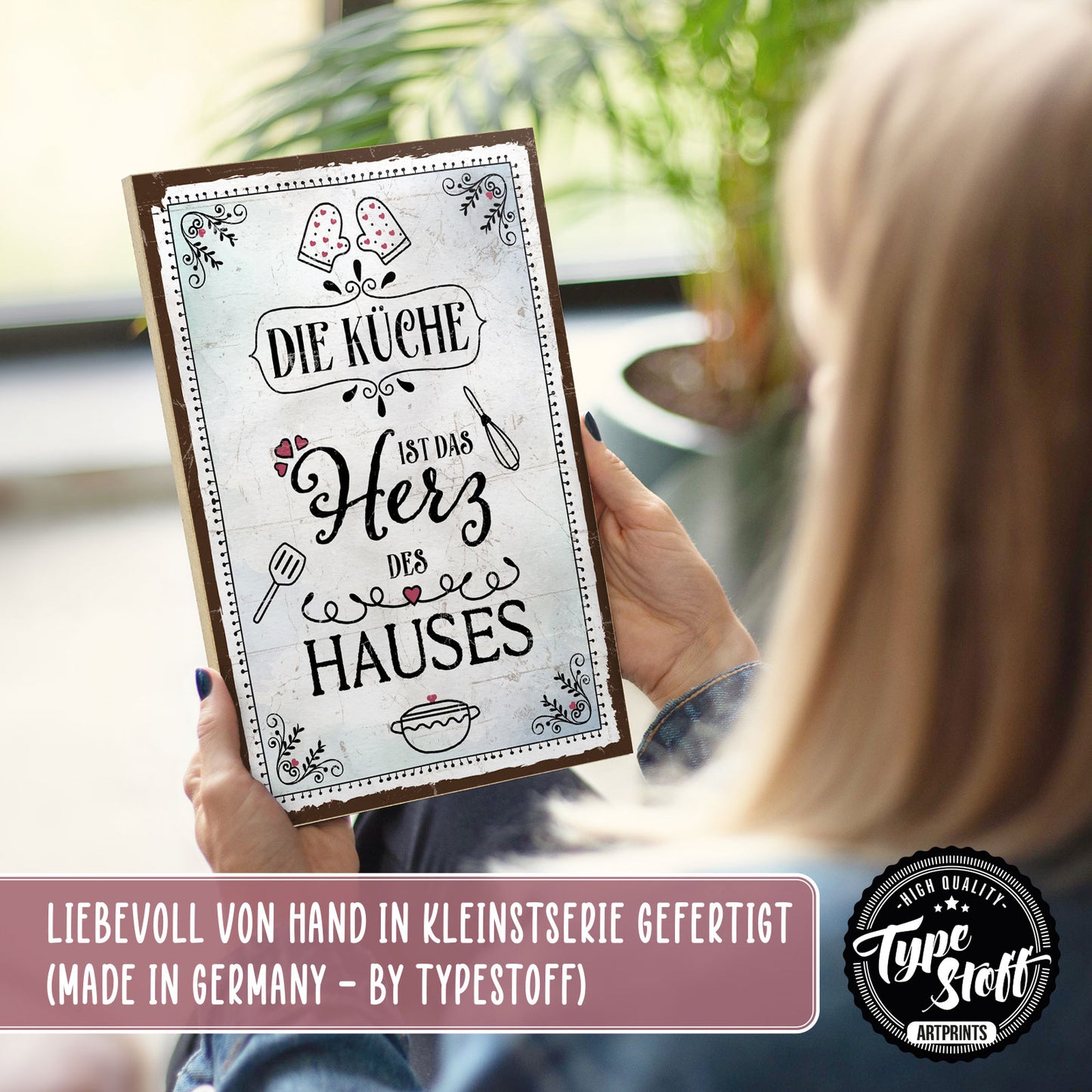Holzschild mit Spruch - Die Küche ist das Herz des Hauses – HS-GH-00898