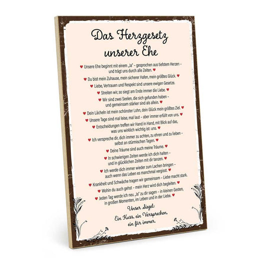 Holzschild mit Spruch - Der Herzgesetz unserer Ehe – GH-01558